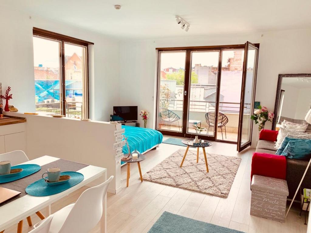 Sunny Deluxe Apt. & Terrace Budapest Exterior photo