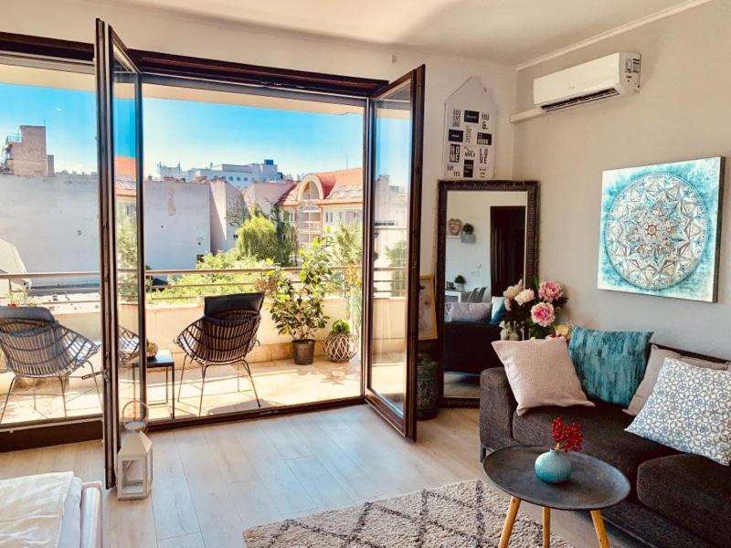 Sunny Deluxe Apt. & Terrace Budapest Exterior photo