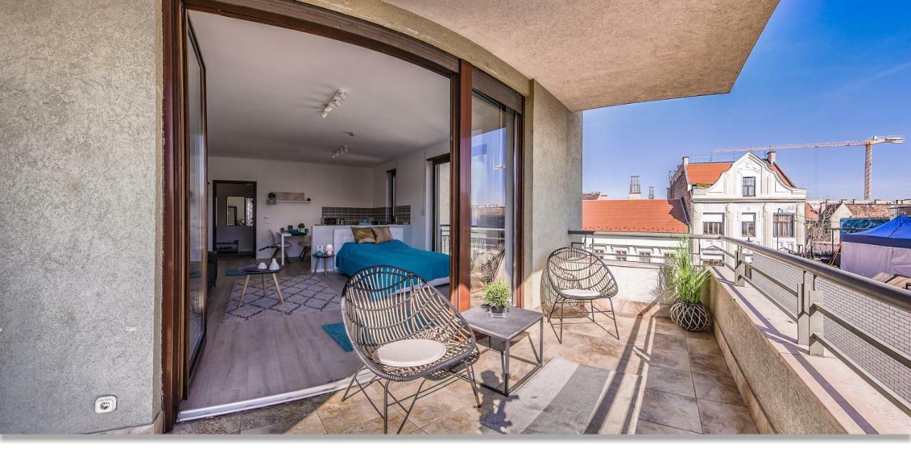 Sunny Deluxe Apt. & Terrace Budapest Exterior photo